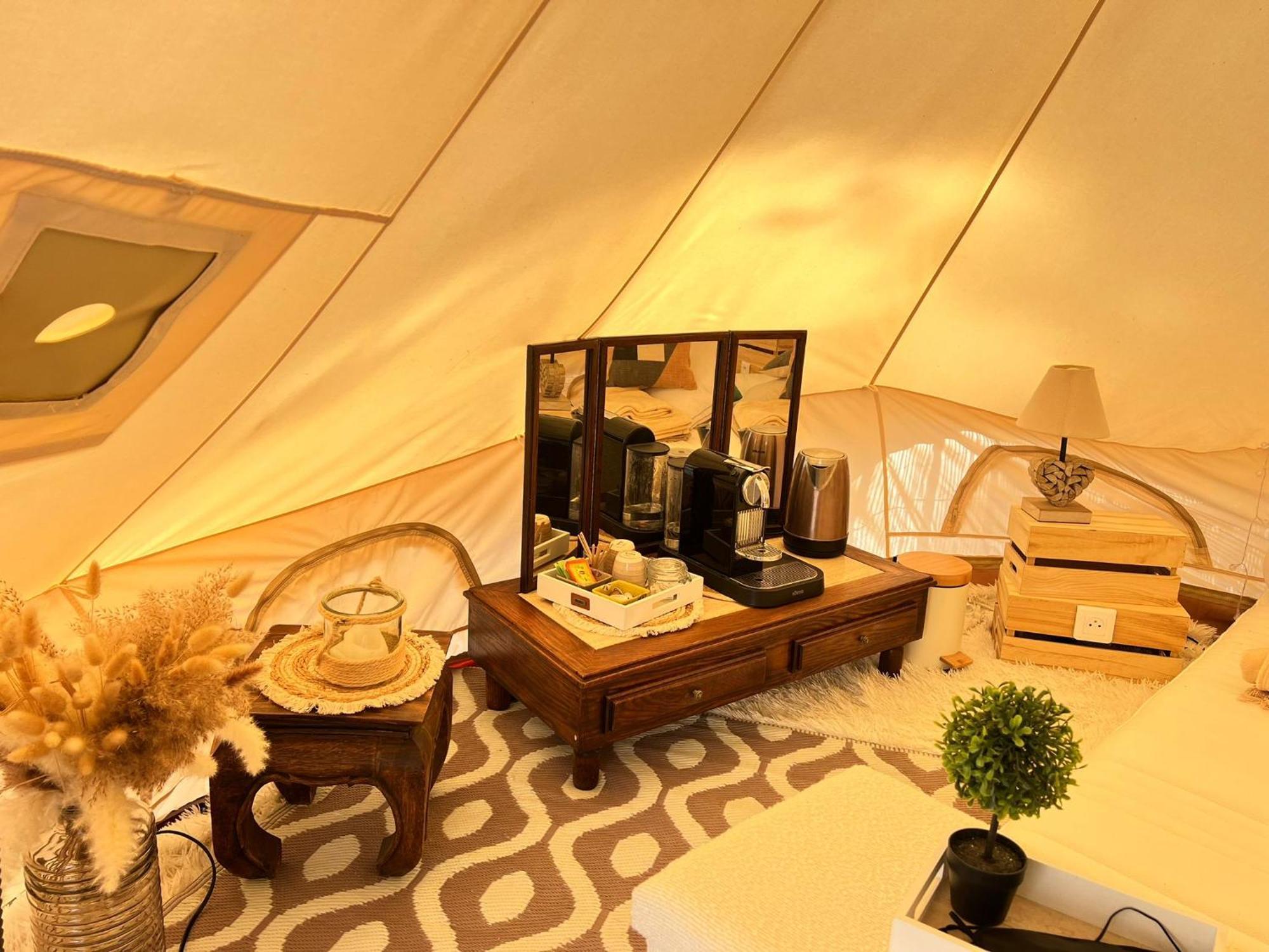 Love Room Tente Lodge Spa Mfg Chez C&C, Exclusivement Reservee Aux Adultes Cantaron Luaran gambar